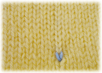 xromatistos-pontos Dublicate-stitch-7