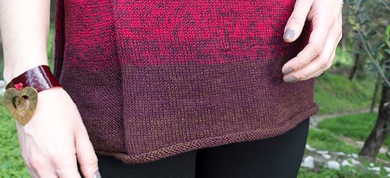 Πλεκτή μπλούζα με βελόνες Πλεκτή μπλούζα με βελόνες