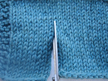 Steeking - Κόψιμο πλεκτού continue-steek-1